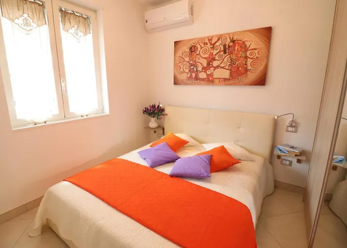 Casa Francesca Modern 3 Guest Flat With Ac & Wifi * Отранто