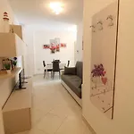 Apartment Casa Francesca Modern 3 Guest Flat With Ac & Wifi *