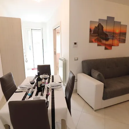 Casa Francesca Modern 3 Guest Flat With Ac & Wifi Apartament *