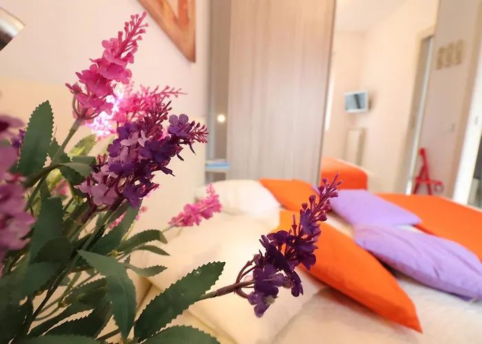 Casa Francesca Modern 3 Guest Flat With Ac & Wifi *